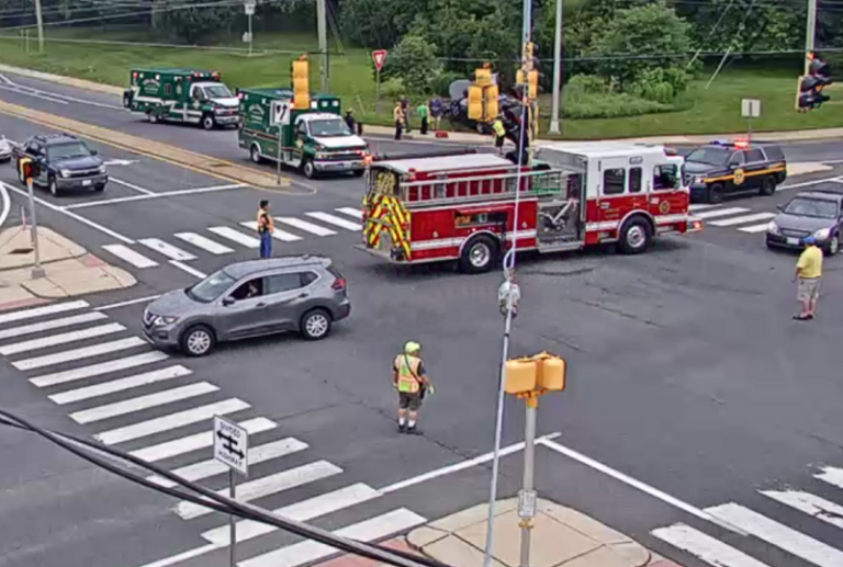 Happening Now Crash In Hockessin Sends Car Off The Road, Limestone
